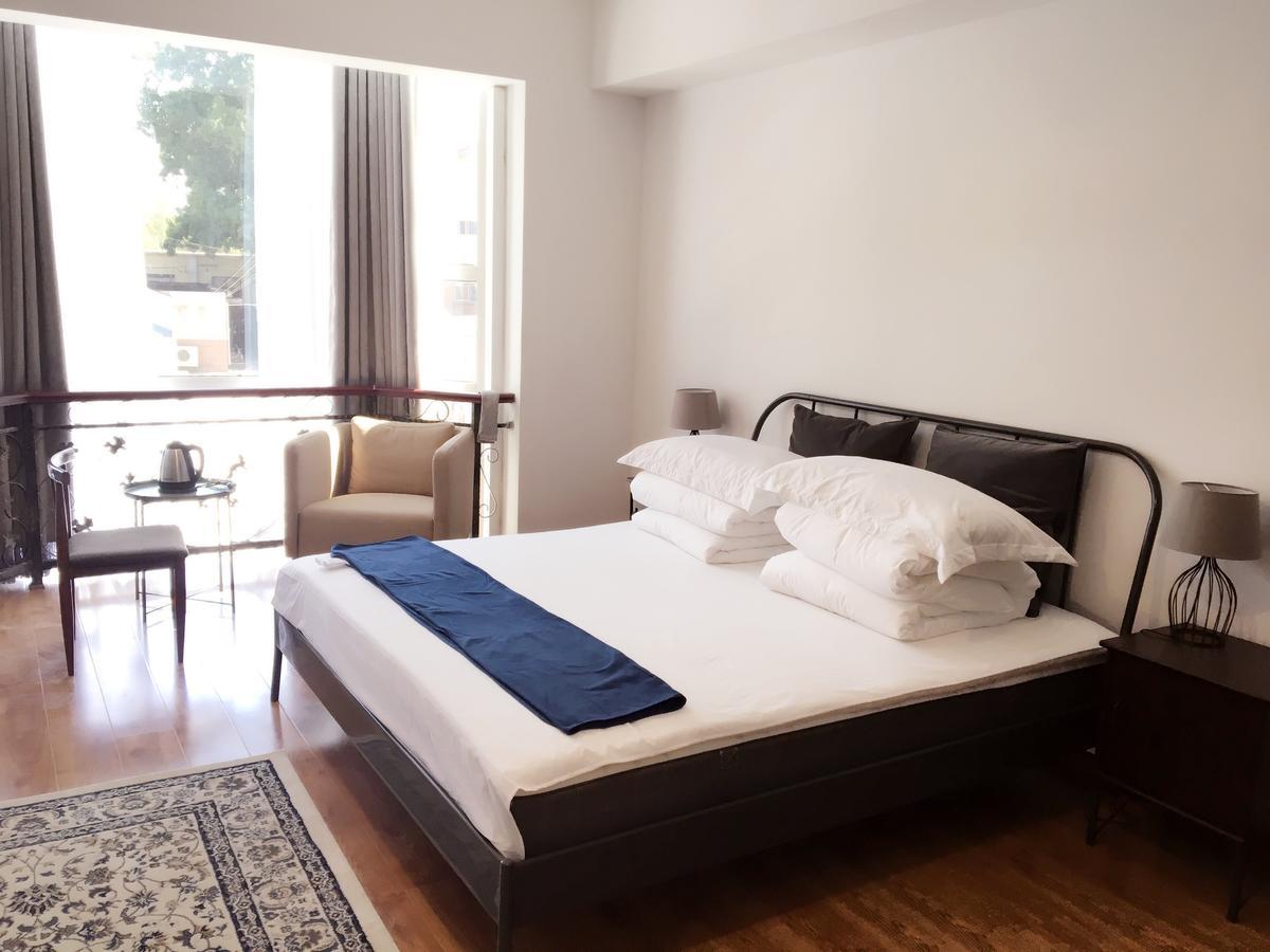 Book Wonder Hostel Hajtiencsü Kültér fotó