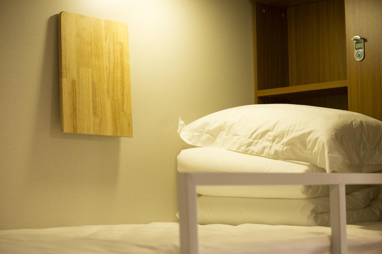 Book Wonder Hostel Hajtiencsü Kültér fotó