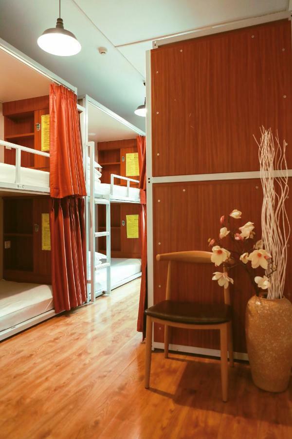 Book Wonder Hostel Hajtiencsü Kültér fotó